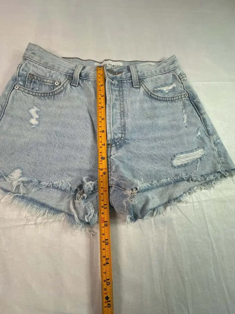 Denim Forum The Ex-BF Hi-Rise Denim Shorts Size 23